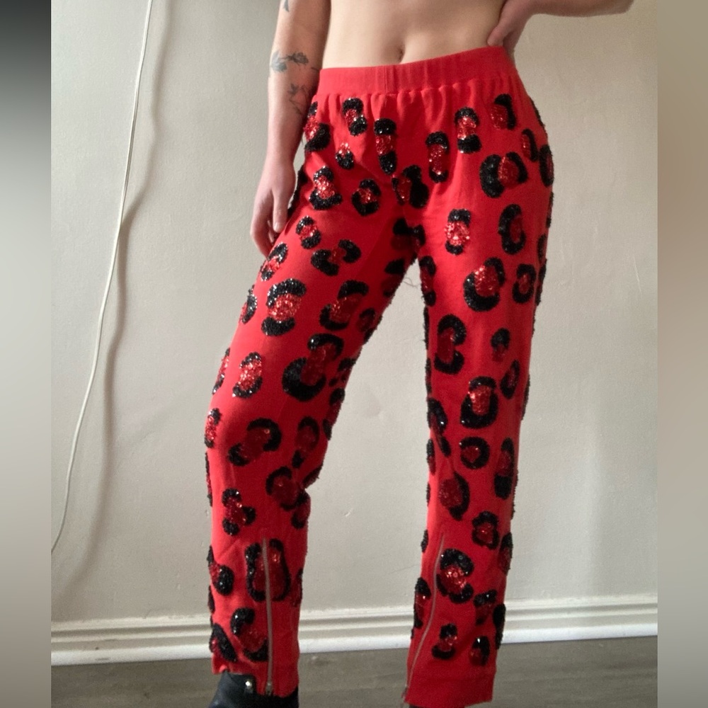 Di$count Univer$e sweat pants